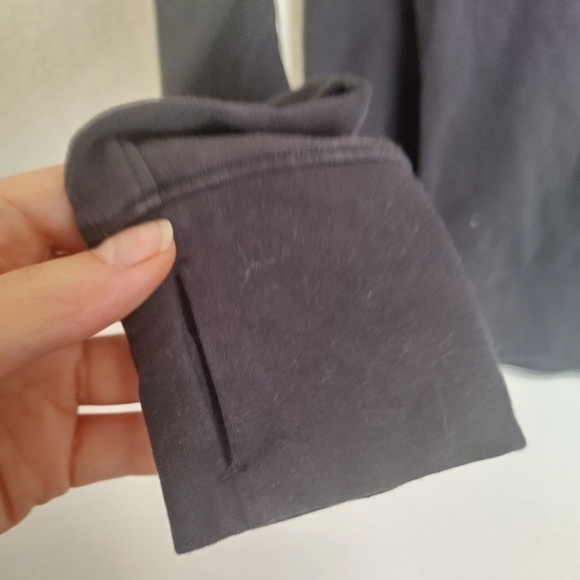 Lululemon Stress Less Pullover Black sz 4 - Picture 7 of 9